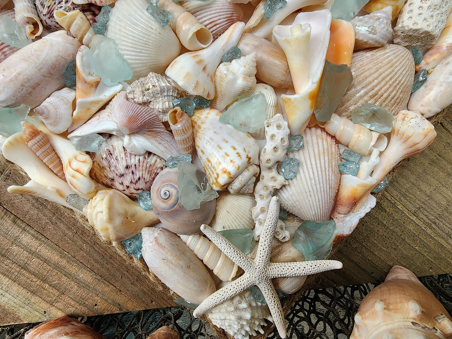 Seashell and sea glass heart decor, seashell art, coastal heart, coastal wall art hanging, sea glass wall hanging, Valentine's gift, wedding