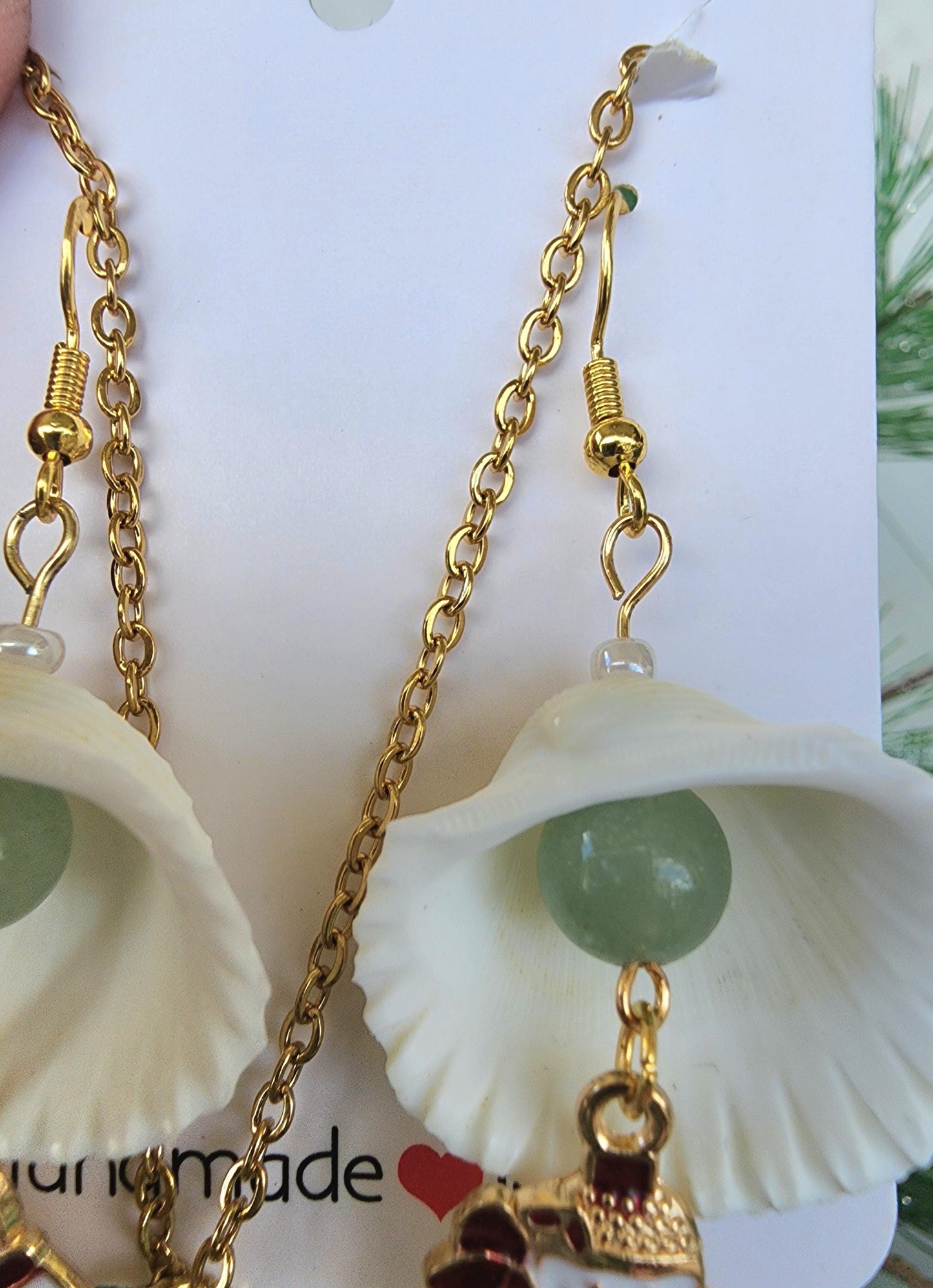 Seashell and snowman Christmas jewelry earring and necklace set. Available with ruby jade, green aventurine, or freshwater pearl beads.